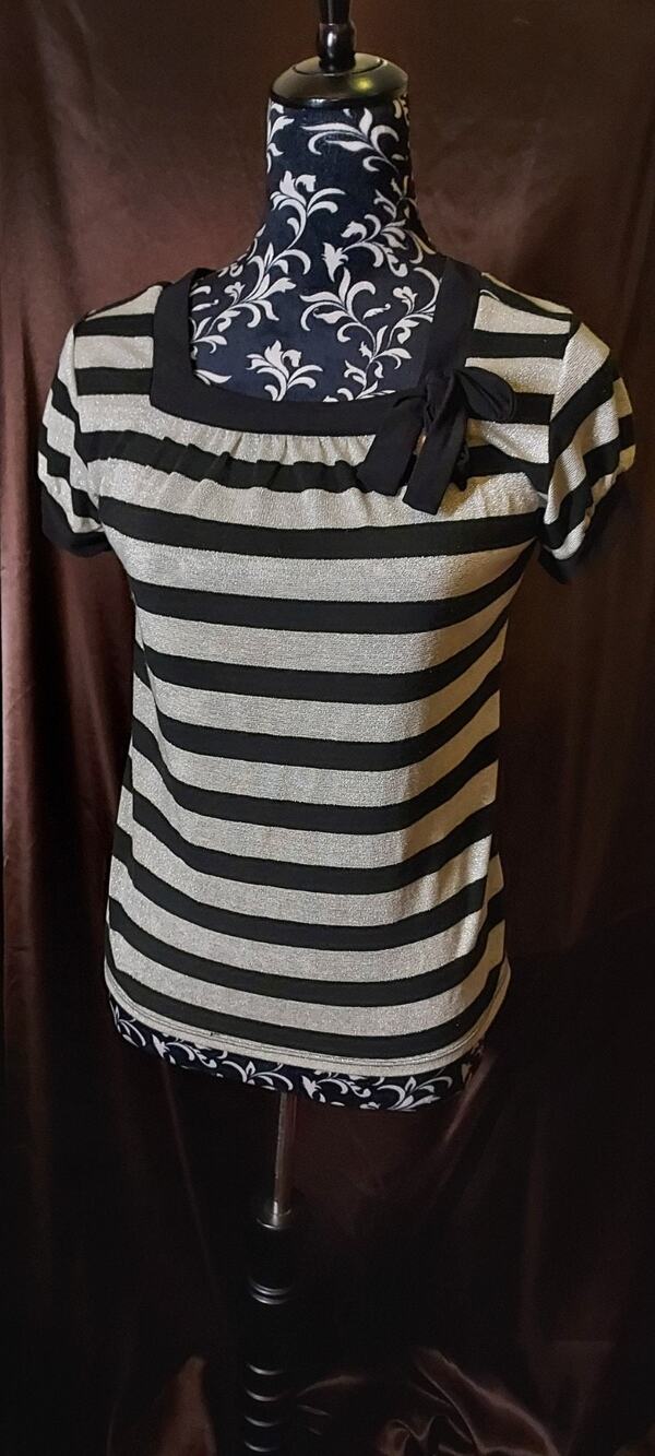 Cato Girls Striped Sparkly Stretch Blouse with Short Sleeves and Bow Size XL(16)